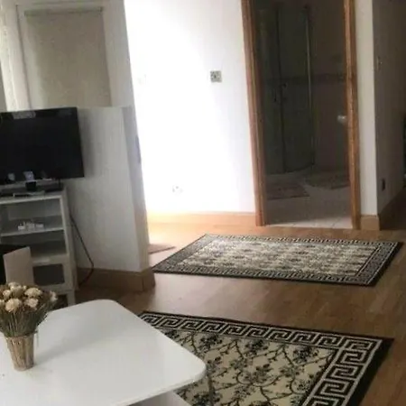 Bonita Y Acogedora Casa Cerca Del Aeropuerto. דירה